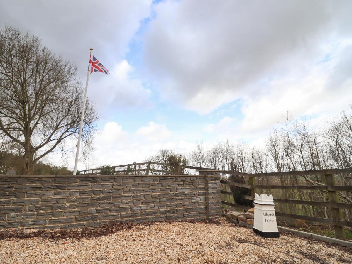 Tree Tops Witney Exterior foto